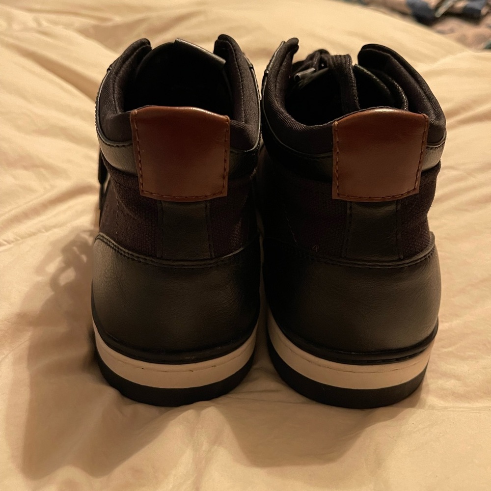 Black Sonoma fashion sneakers for men